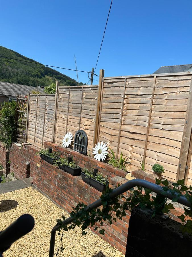 Ty Pentref - Cwmcarn Village House エクステリア 写真